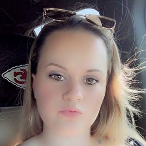 Meet your Posher, Ambur